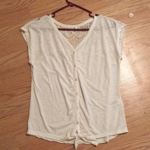 Button down top - Picture 1 of 1